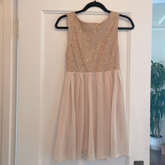 Gold sequin chiffon gold dress in size small - Picture 1 of 3
